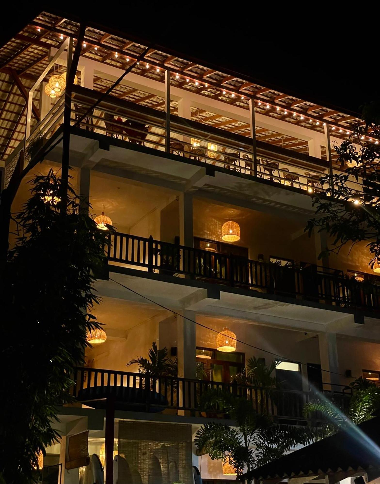 Bed and Breakfast Lucky'S Surf Camp Weligama Exterior foto