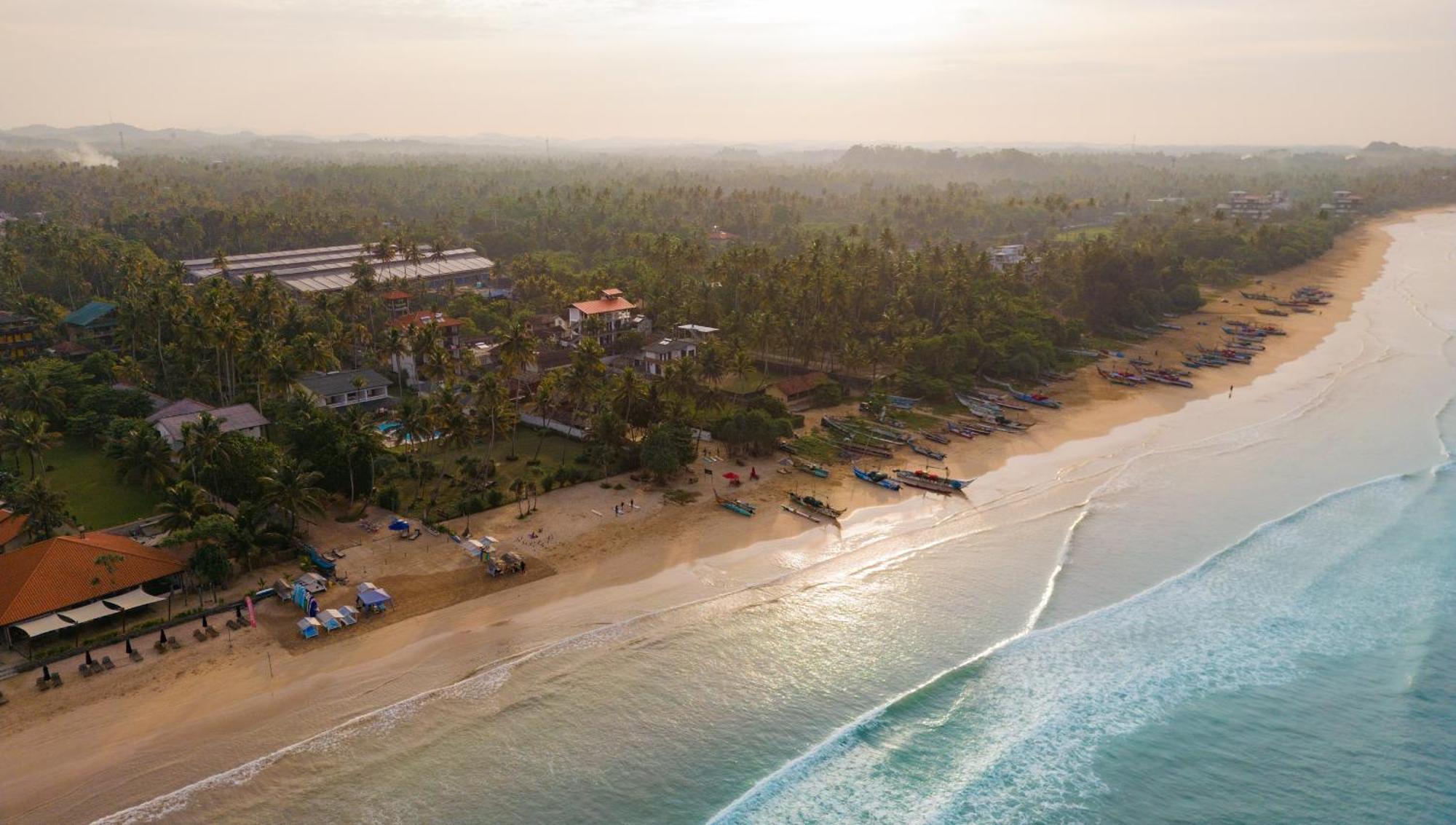 Bed and Breakfast Lucky'S Surf Camp Weligama Exterior foto
