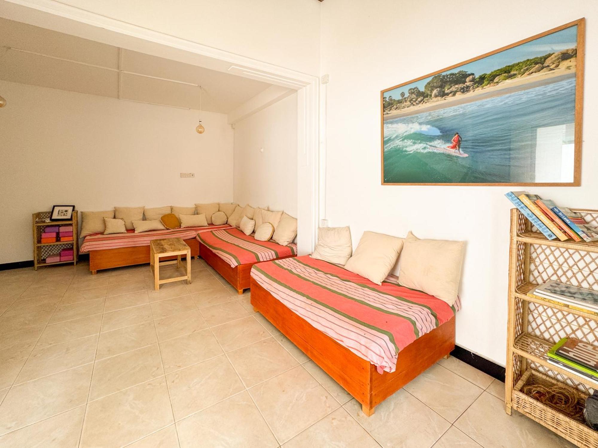 Bed and Breakfast Lucky'S Surf Camp Weligama Exterior foto