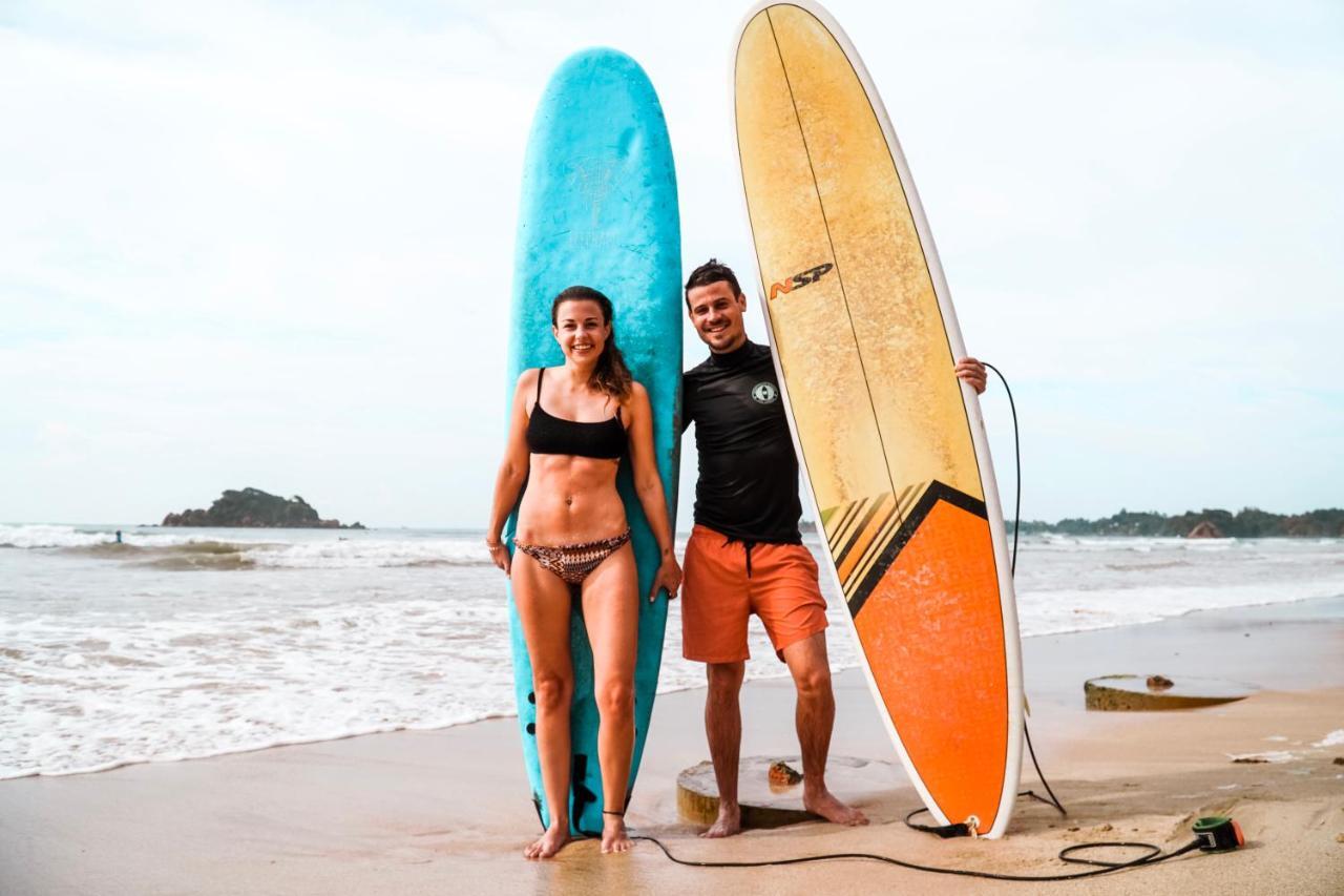 Bed and Breakfast Lucky'S Surf Camp Weligama Exterior foto